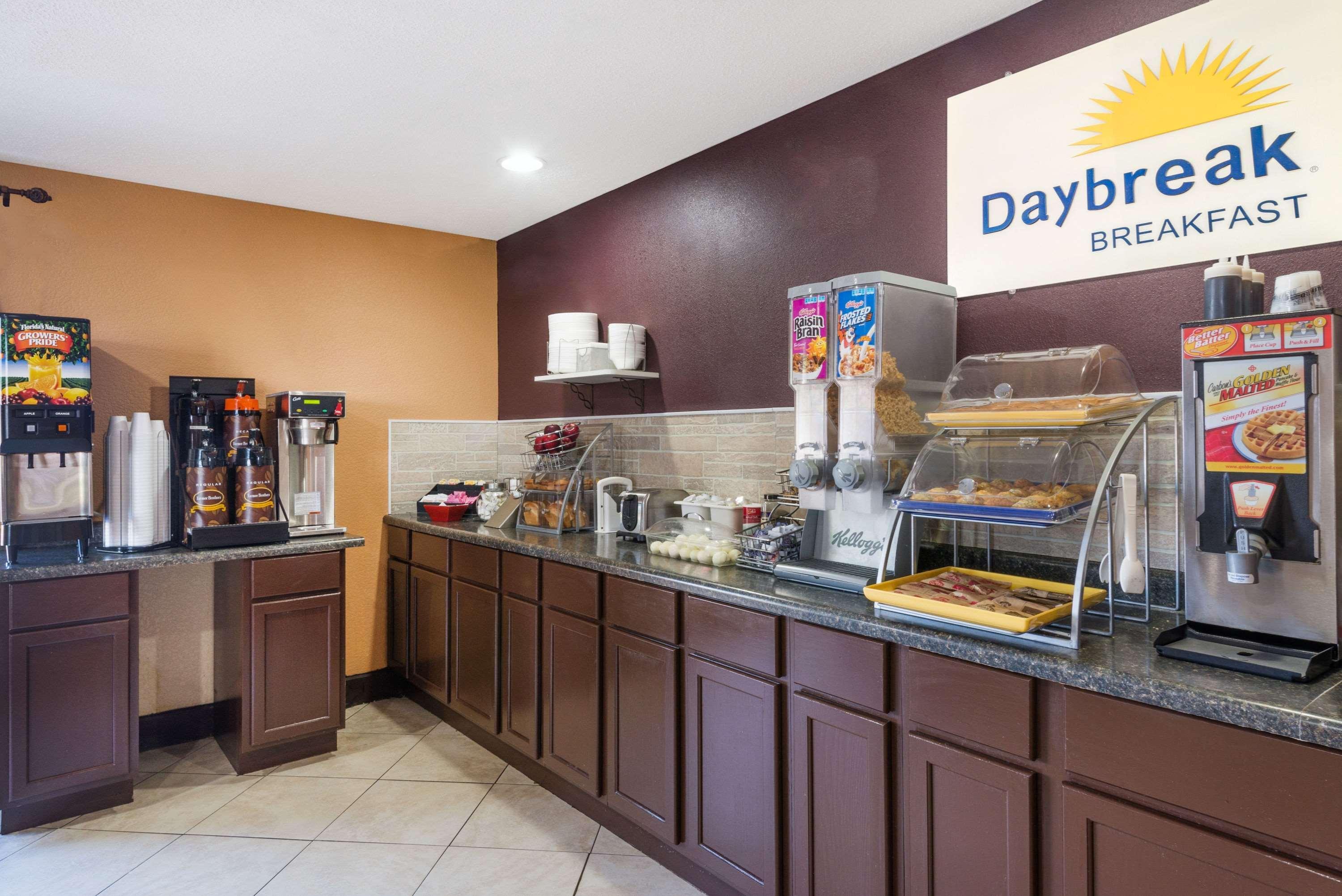Days Inn By Wyndham Anderson In Zewnętrze zdjęcie